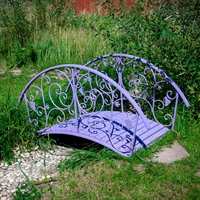 мостик в фиолетовом цвете