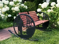 кресло-качалка уличное