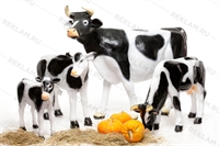 рекламные фигуры коров