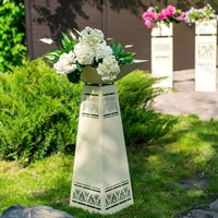 колонна с чашей для растений колонна с чашей для растений