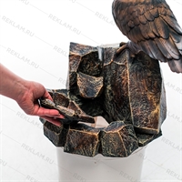 фонтан с ведром