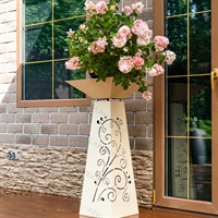 вазон из металла для цветов