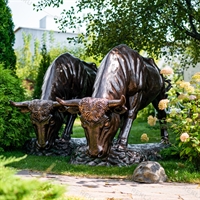 уличная фигура быка US07756