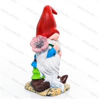 гном с цветком