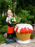 Рекламная  фигура Официант-сомелье в красном, стеклопластик, 130см - фото 47623