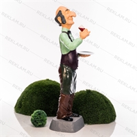 Рекламная  фигура Официант-сомелье в красном, стеклопластик, 130см - фото 47626