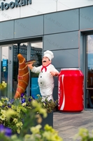 Ростовая фигура Повар с рыбой U07962-R стеклопластик высота 175 см - фото 49101