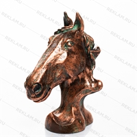 конь в интерьере