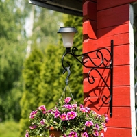 Кронштейн настенный для цветов с фонарем - фото 49766