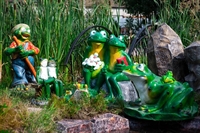 Фигурки Лягушки на скамейке - фото 50186