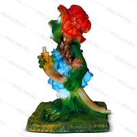 Садовый светильник Лягушка кокетка F07764 полистоун высота 52см - фото 51047