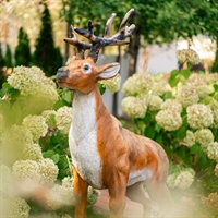 декоративная фигура олень