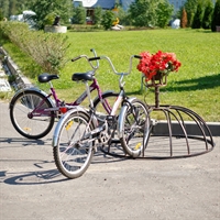 Круглая подставка для велосипедов