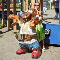 Змей Горыныч с гармонью