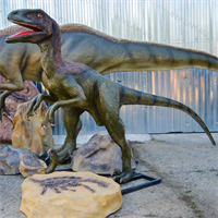 Динозавр Дейноних